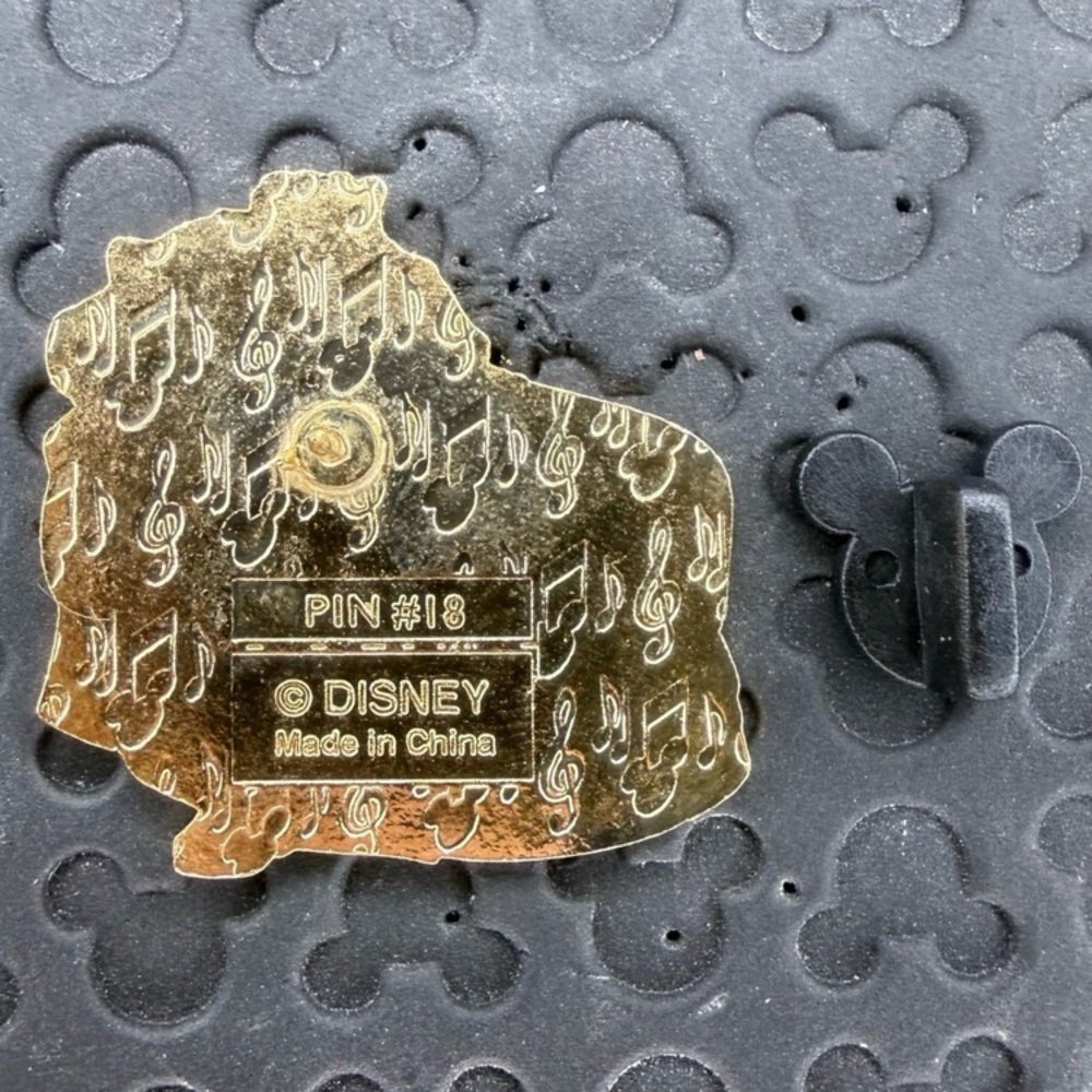 Disney parks vintage lady & the tramp Bella notte magical musical moments pin - Picture 3 of 3